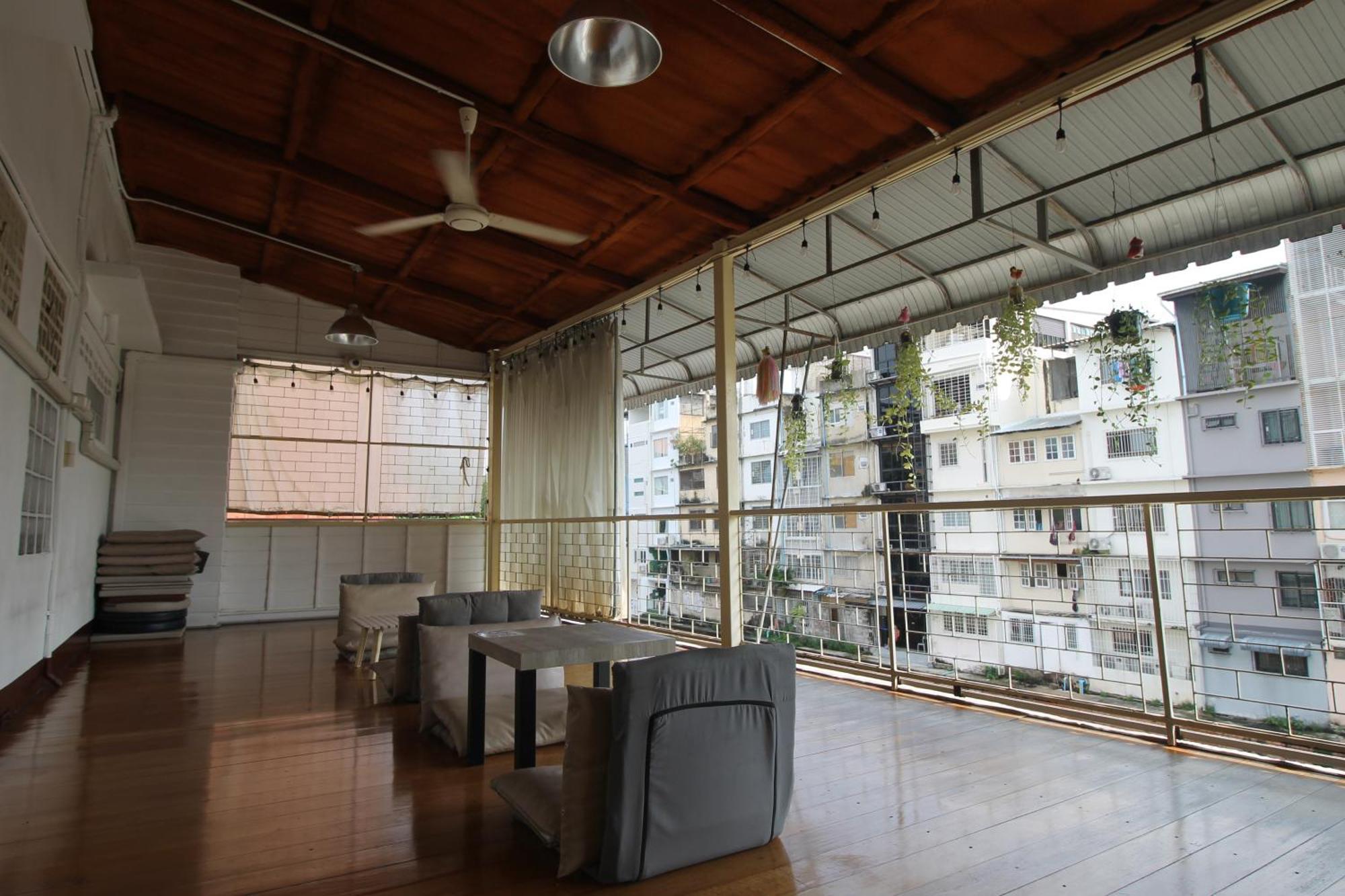 Baan Nampetch Hostel Bangkok Zewnętrze zdjęcie