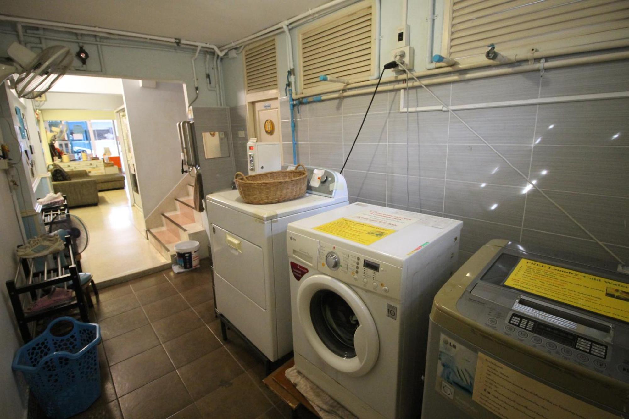 Baan Nampetch Hostel Bangkok Zewnętrze zdjęcie