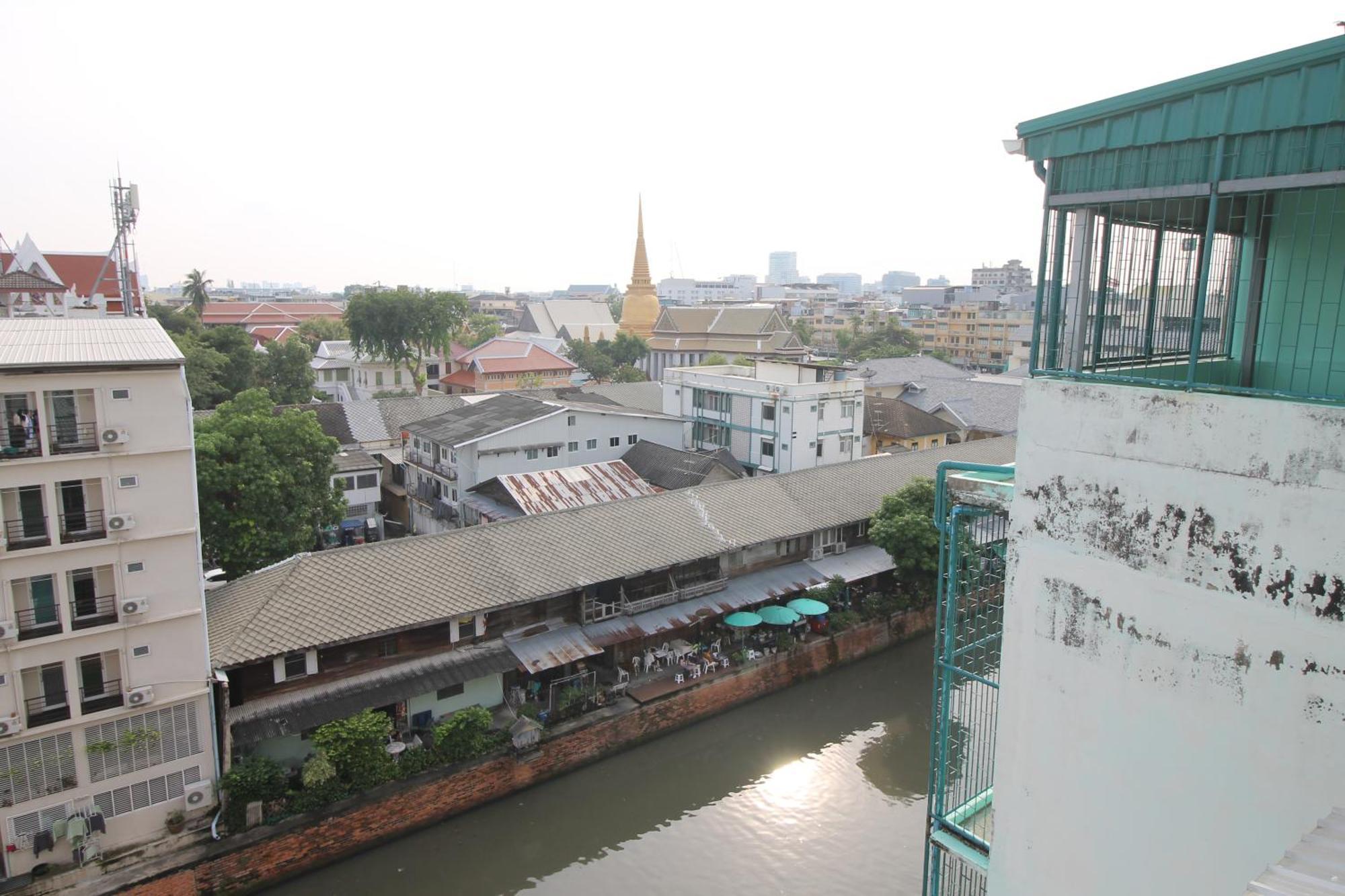 Baan Nampetch Hostel Bangkok Zewnętrze zdjęcie