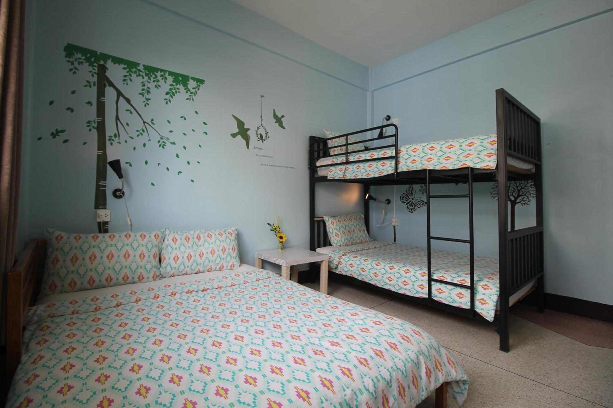 Baan Nampetch Hostel Bangkok Zewnętrze zdjęcie