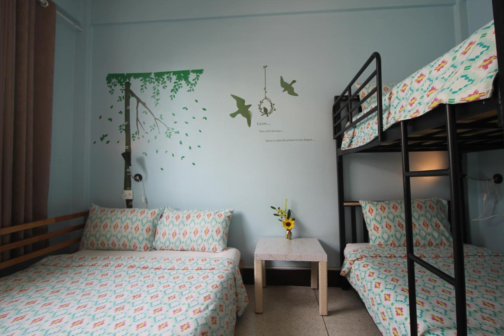 Baan Nampetch Hostel Bangkok Zewnętrze zdjęcie