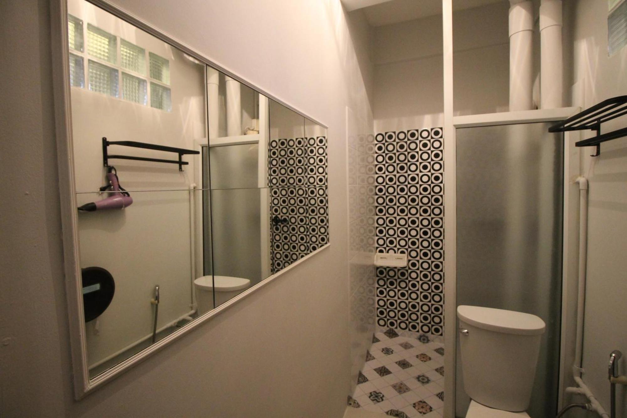 Baan Nampetch Hostel Bangkok Zewnętrze zdjęcie