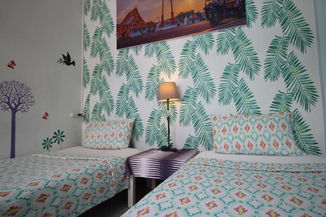 Baan Nampetch Hostel Bangkok Zewnętrze zdjęcie