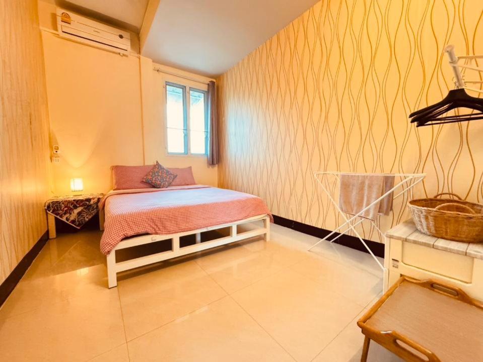 Baan Nampetch Hostel Bangkok Zewnętrze zdjęcie