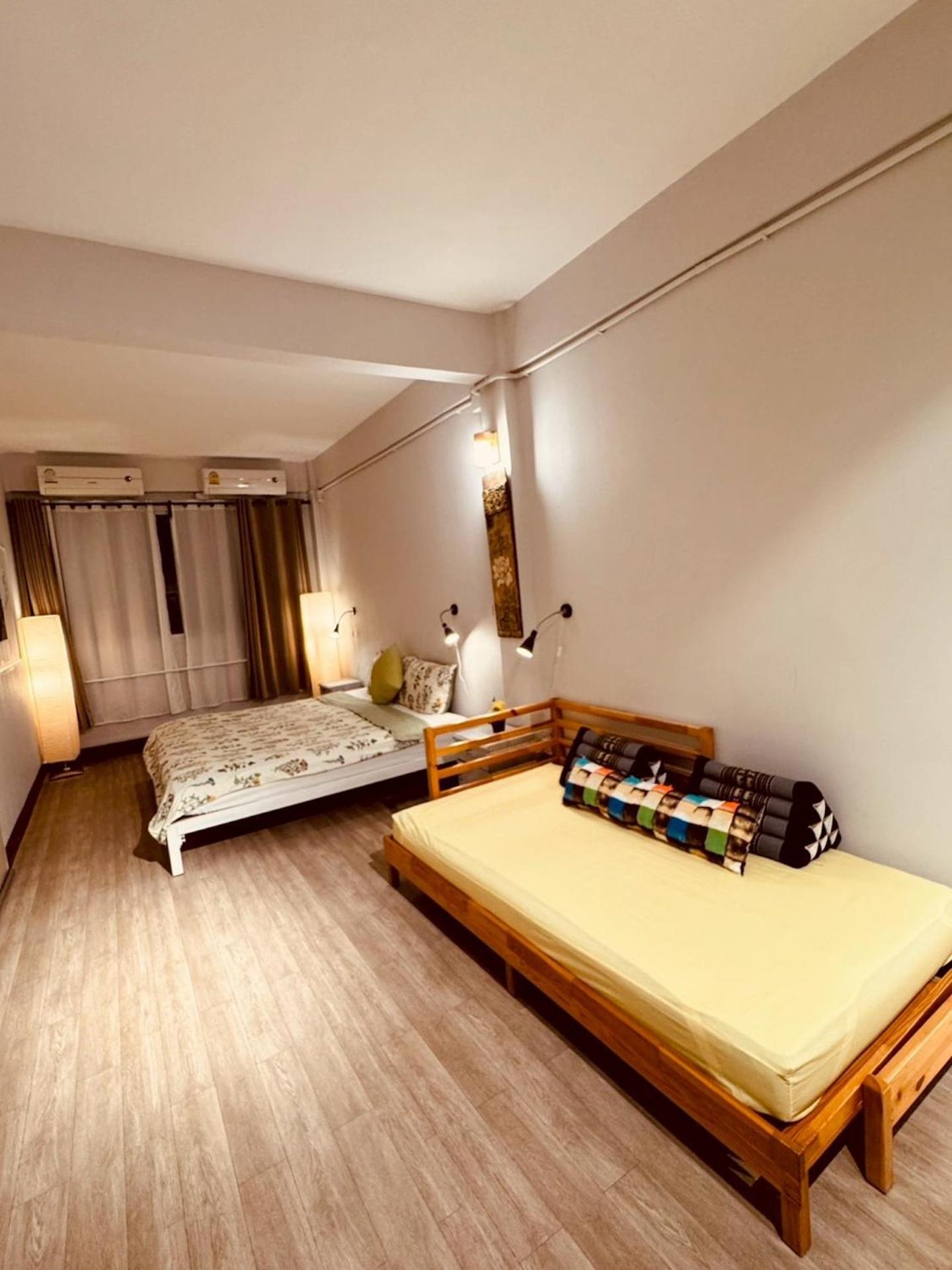 Baan Nampetch Hostel Bangkok Zewnętrze zdjęcie