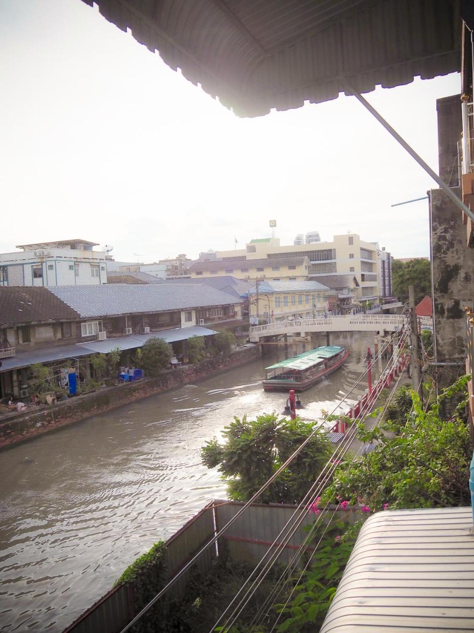 Baan Nampetch Hostel Bangkok Zewnętrze zdjęcie